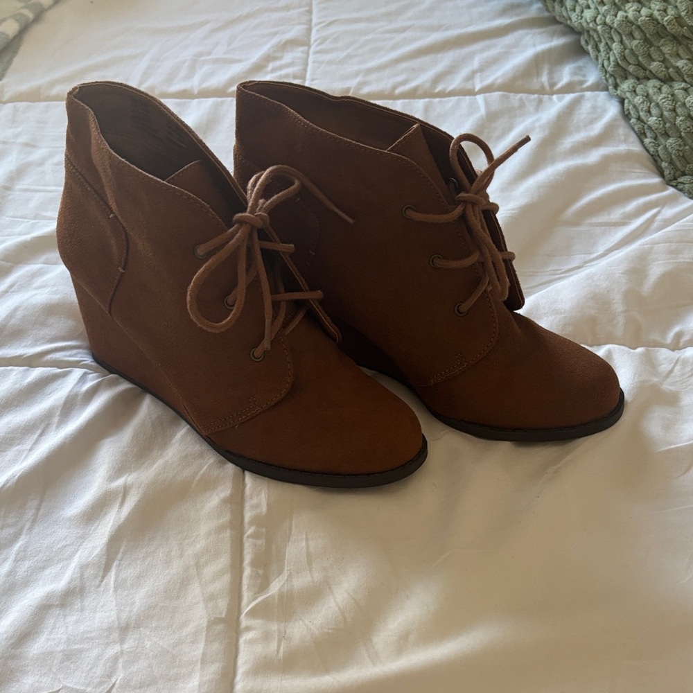 So Tan Wedge Ankle Boots